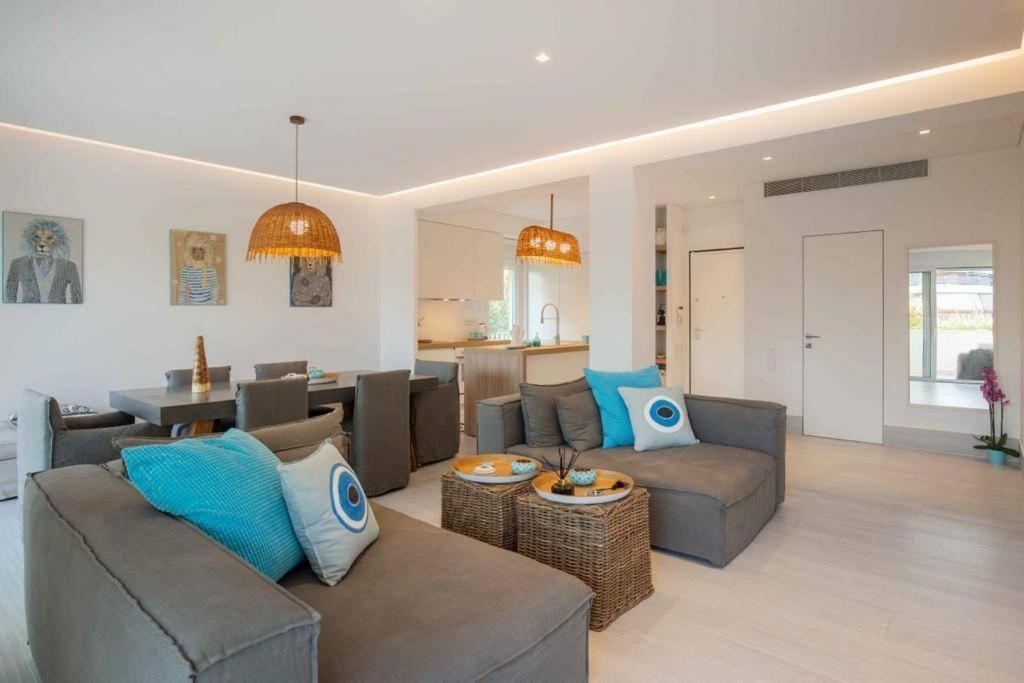 Charming 1 Bedroom In Voula Centre. * Αθήνα